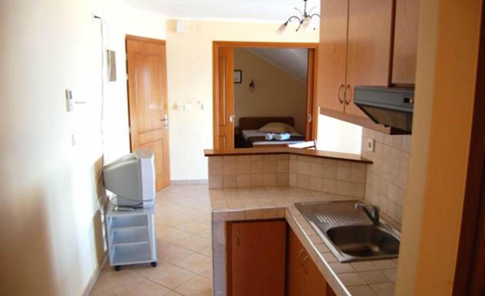 Melachrini Apartments Nea Vrasna Quarto foto